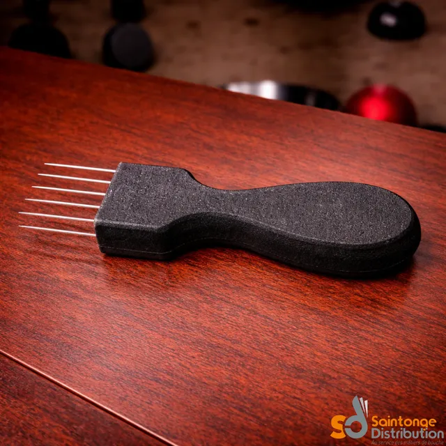 Saintonge Pique-Saucisse Noir 6 Pointes inox boucherie