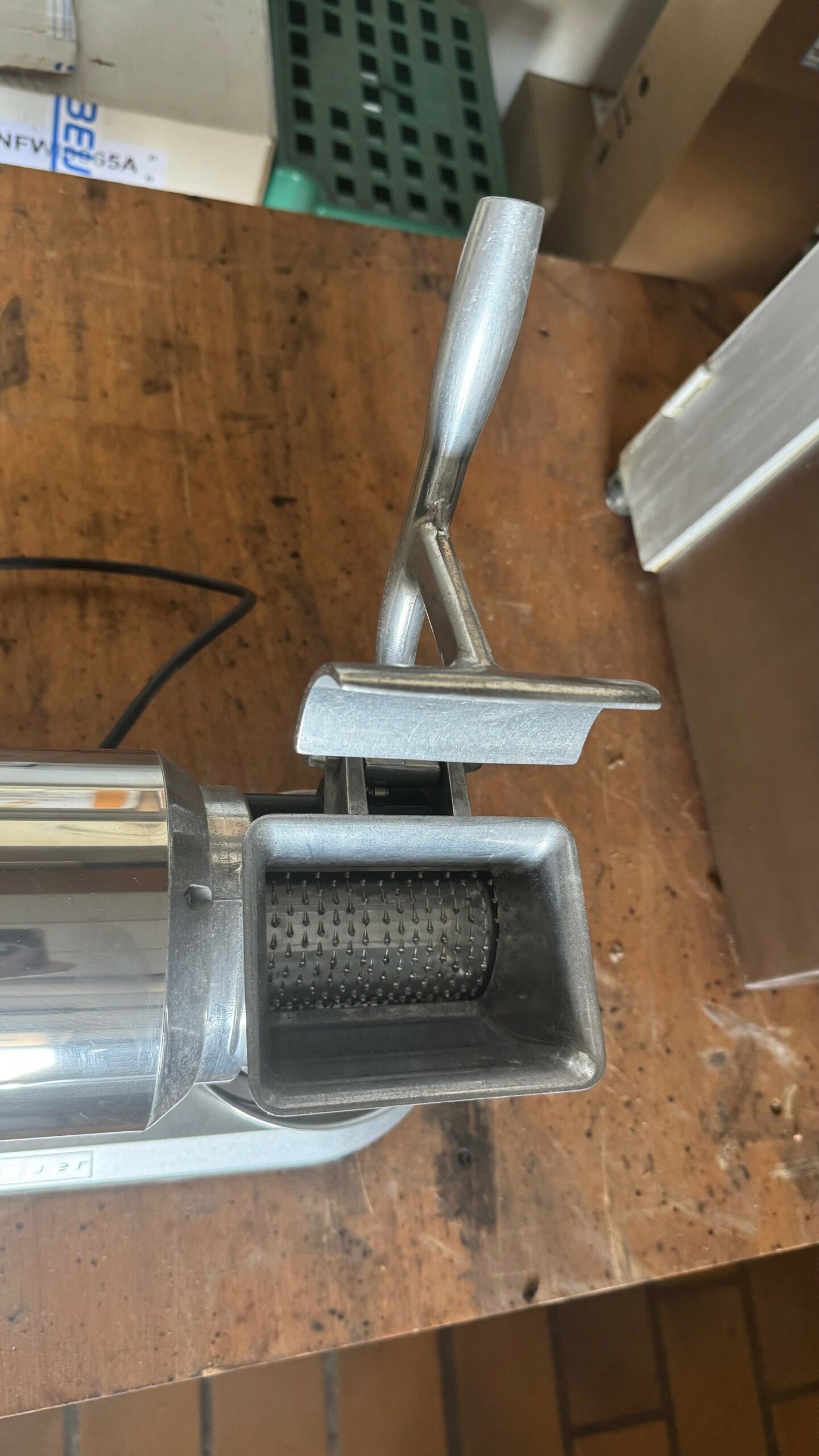 Beper V230 Grattugia râpe à fromage pro reconditionnée
