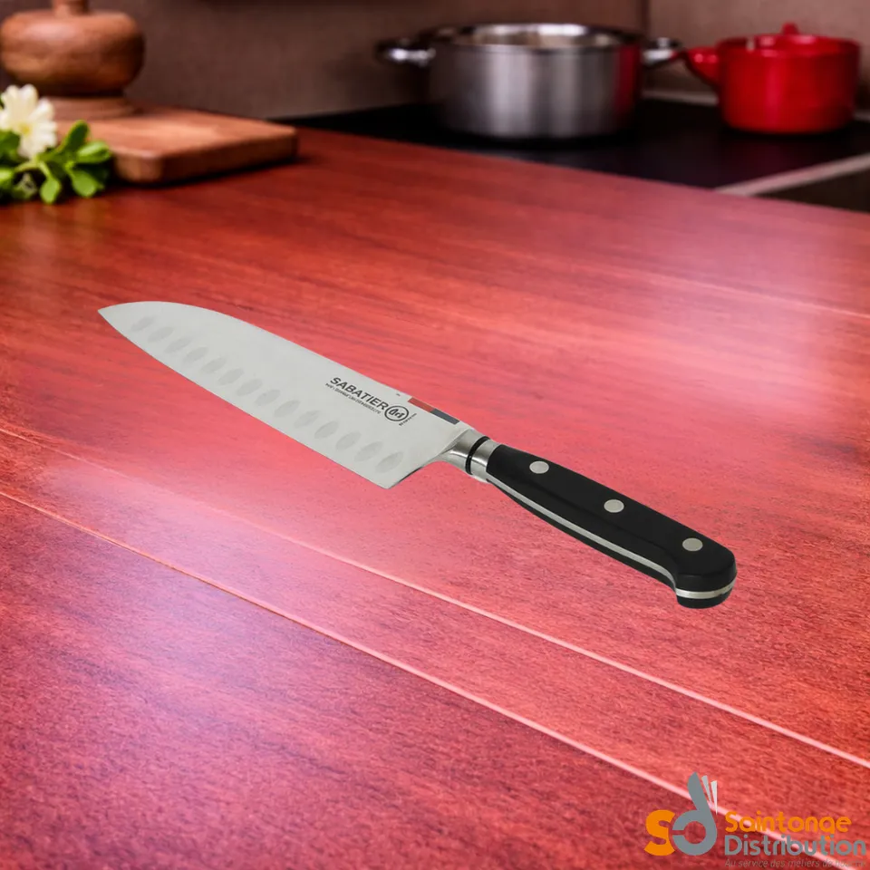 Saintonge Distribution Santoku 18cm couteau alvéolé Sandvik