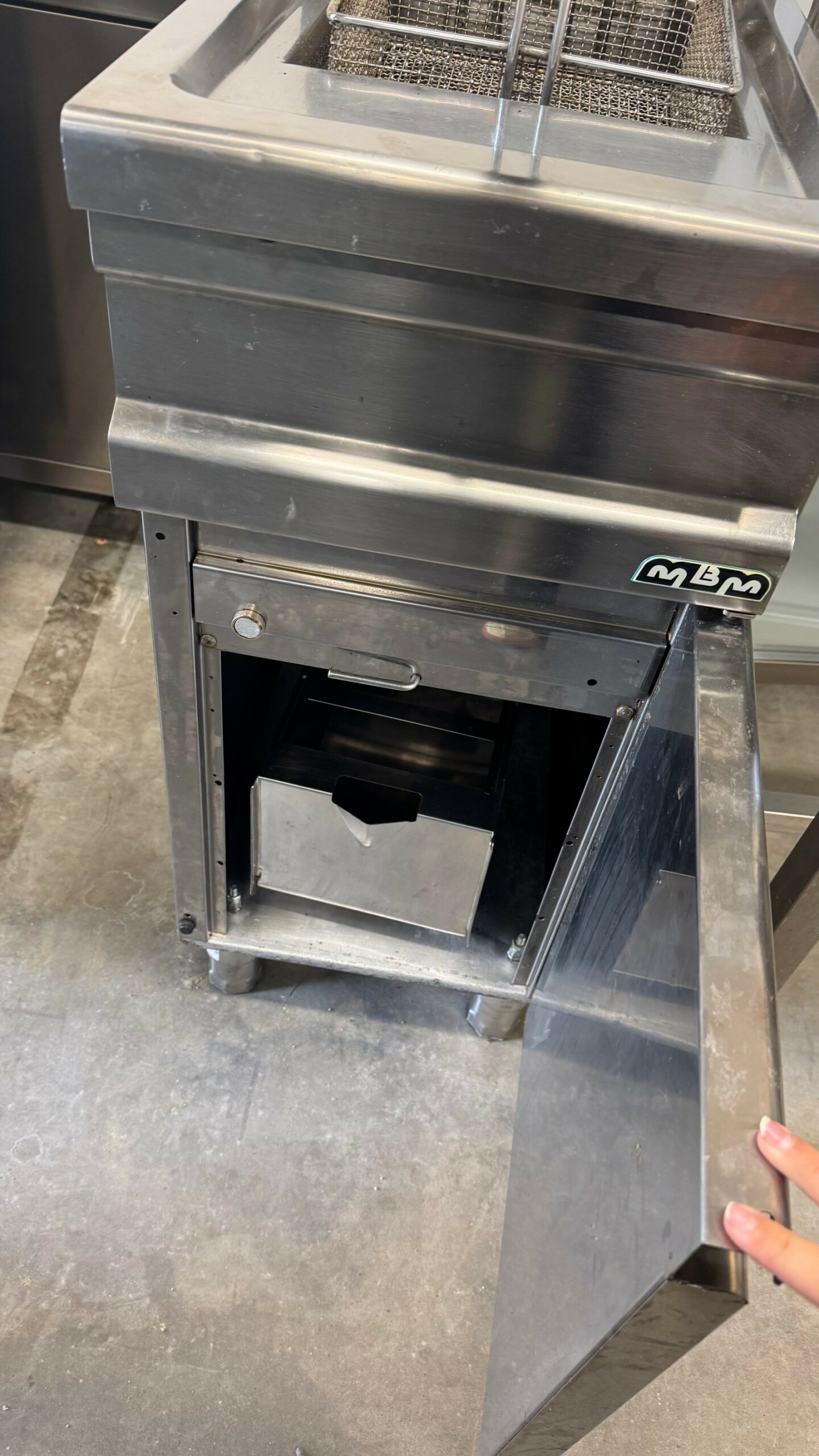 MBM EF12S friteuse électrique 14L 9kW reconditionnée